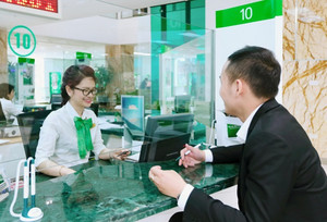 Vietcombank bất ngờ giảm đồng loạt lãi suất cho vay