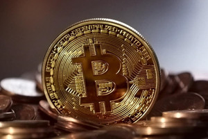 Giá bitcoin hôm nay ngày 16/3: Bitcoin dao động quanh 5.200 USD