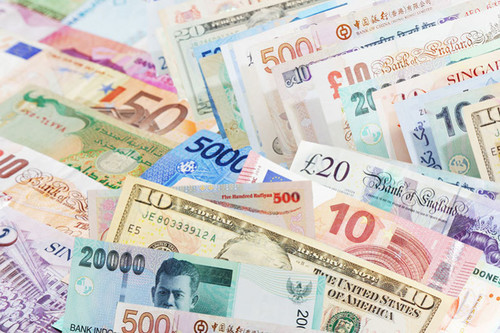 Tỷ giá ngoại tệ hôm nay ngày 15/4: USD quay đầu giảm, Bảng Anh giữ nguyên giá